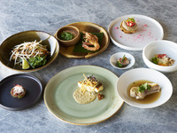 【DINNER】＜★窓際席確約＋乾杯スパークリング＞"By the window, " Seasonal Course + Glass of Sparkling Wine ￥25000