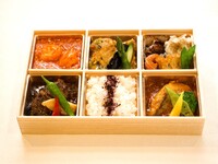 ﾃｲｸｱｳﾄ　弁当3,900円