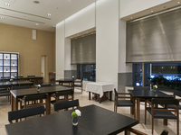 (9月末まで)土日祝限定【ホール席】2時間飲み放題付き 和のカジュアルコース(6品) 