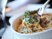 Weekly Lunch (Appetizer + Pan + 1 Main Item + Dessert + Drink)