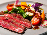 インスピレーション コース【スペシャル・アップグレード】厳選 沖縄県産 黒毛和牛フィレ肉に変更（＋￥3,000）　※事前のご予約がおすすめです。