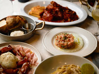 [DINNER] Share-style course featuring RACINES' homemade bread and seasonal delicacies