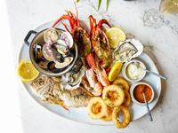 オフィシャルWEB限定【シーフードプラッターシェアプラン】絶品シーフードラクサなど(個室確約）