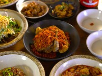 [Pode ser organizado♪ Prato de banquete casual] 5 pratos recomendados + 2 horas de bebida à vontade (exceto cerveja)