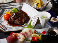 港御膳：炖黑猪软骨和三种刺身