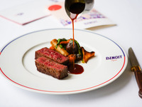 [August 16th Gozan no Okuribi Plan] Wine pairing, appetizer, 2 main courses including Wagyu beef fillet, and dessert