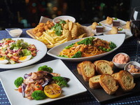 Sky Share Plan (¥4,180 per person, includes dinner course, toast drink, and after-meal tea) (not including the observation deck fee)