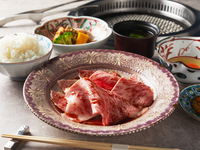 [Premium yakisuki Lunch] Aged Yonezawa beef with carefully selected Okukuji raw egg + Sparkling wine(private room commitment)