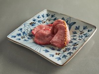 [Aged Yonezawa beef course] Special cuts, tongue, loin, ribs, and more + Sparkling wine(private room commitment)