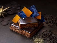 【テイクアウト】限定15個 / Fume de Chocolat（フュメ・ド・ショコラ）スモークショコラ 大人のクリスマス