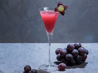 WEB予約限定【９月】季節のカクテル「ベルベット・グレープ」 2,200円→1,900円