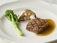 （平日）オーヴェストランチ＜全3品：前菜・サーロイン・デザート＞　5,000円