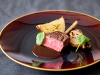 <オプションメニュー>  北海道産しほろ牛フィレ肉と旬の焼き野菜：3,500 円（1皿1人前）（4日前までの要予約）