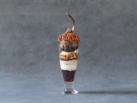 イタリア産マロンと生キャラメルのパフェ