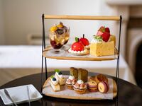 9/17–11/20 Café gourmand (with drink)