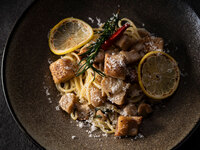 【90 分制】ミニブッフェ付き≪Lunch≫淡路どりとレモンのコンフィとポルチーニ茸のペペロンチーノ