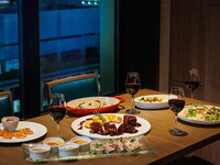 [Dinner] Year‑End & New‑Year Party Plan B — Free‑Flow Included — 9 Courses — Benefit: Complimentary Sparkling Wine for the Toast