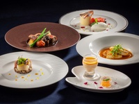 【窓側確約】プレクリスマスディナー・グラスシャンパン付（金土日）