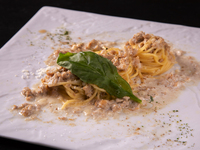 【ランチコースA】前菜・パスタ・選べるメイン・デザート・コーヒー付き（全４品）〜