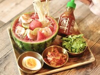 【8月31日迄！】スイカ冷麺の韓国ポチャセット☆1ドリンク付き☆