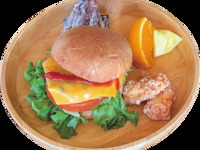 キッズチーズバーガー（ドリンク付き）