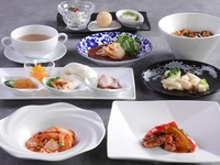 ＜豊楽／ランチ＞牛肉炒めや麻婆豆腐、デザート3種＋コーヒーなど全9品＋ノンアルコール中国茶カクテル飲み放題