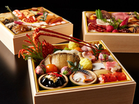【Osechi Box】Three-tiered set(For 4-6 people)