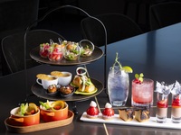 [Online reservations only — 5% OFF] Christmas Evening High Tea (includes 1 drink)