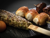 【選べる日本酒・焼酎含む豪華2時間飲み放題付】究極の比内地鶏料理や国産牛リブロース陶板焼きなどを嗜む『雅』全8品10,000円