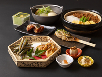 【豪華2時間飲み放題付】究極の比内地鶏串や今井屋のそぼろ御飯などを嗜む『月』全7品6,000円