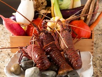 [Christmas 2025] Gentian ~ Kobe beef and specially selected Japanese black beef fillet x foie gras x grilled live spiny lobster + champagne toast