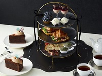 【ハロウィン アフタヌーンティーアニバーサリープレート付】Halloween Afternoon Tea+カフェフリー+選べるカットケーキ