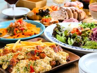 런치 한정 특가 — 멋스럽게 즐기는 '빵과 음료'! 갓 구운 빵 무제한 플랜(음료 포함)입니다.