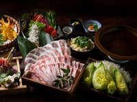 【大皿】黄金出汁　豚のしゃぶしゃぶコース　5500円(税込)　 2時間飲み放題付