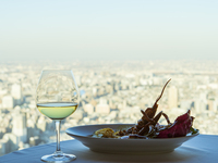 【OCEAN LUNCH 4800YEN 】土・日・祝 前菜盛り合わせ、スープ、パスタ、メイン､デザートの全5品