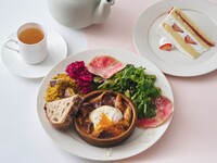 [Special brunch with dessert and drink] Beef stew gratin with soft-boiled egg