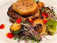 【LUNCH Xmas2025】クリスマスランチ フィレステーキ など全6品＋3杯ワインペアリング付き（泡/白/赤ワイン）