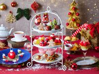 【7400】Xmasオーナメントのベリームース＆苺尽くしのクリスマスフェスティブアフタヌーンティー～2時間カフェフリー（土日祝～12/19)