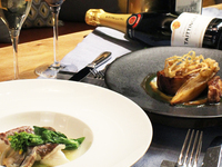 【Barエリア｜ディナー】忘新年会にもおすすめ！Le Beurre Noisette スペシャリテとWメインコース《飲み放題2時間》