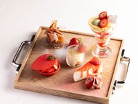 シグネチャーランチ 5品コース + デザートプラッター + 1ドリンク付き