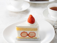 10/1~【平日11～15時限定】カフェドリンクフリーフロー(3時間)付ケーキセット&ミニアイス