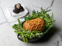 【12月24日と25日タワービュー確約】フェスティブ 7品ディナーコース シャンパン1杯付き