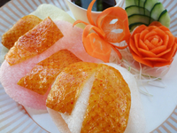 【忘年会・新年会】厳選！国産牛・北京ダックなど8品+2H飲み放題/税込8,000円