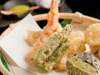 Lunch Japanese Kaiseki "Ao"