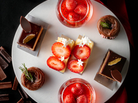 【WEB限定】ストロベリー&ショコラアフタヌーンティー＋メッセージプレート＋ポテト付