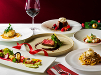 Dec 20–25 — 8:00 PM arrival only: window-side seating with a glass of champagne included — Elegante