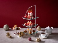 Strawberry & Ruby Chocolate Afternoon Tea — Christmas Edition — with 25 Free Café Drinks | ¥7,000