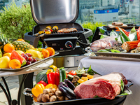 12月年终聚会 — 豪华食材呈现的高级BBQ自助套餐｜3小时使用＋无限畅饮｜含露台的包场酒廊