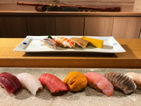 Omakase sushi (11 pieces in total)