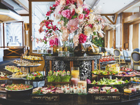  French Buffet & Free Drinks